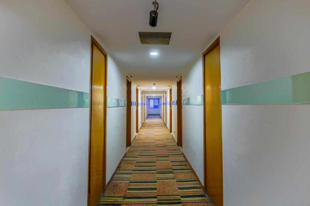 Gis Select Banjara Hill Hotel Hyderabad Bagian luar foto