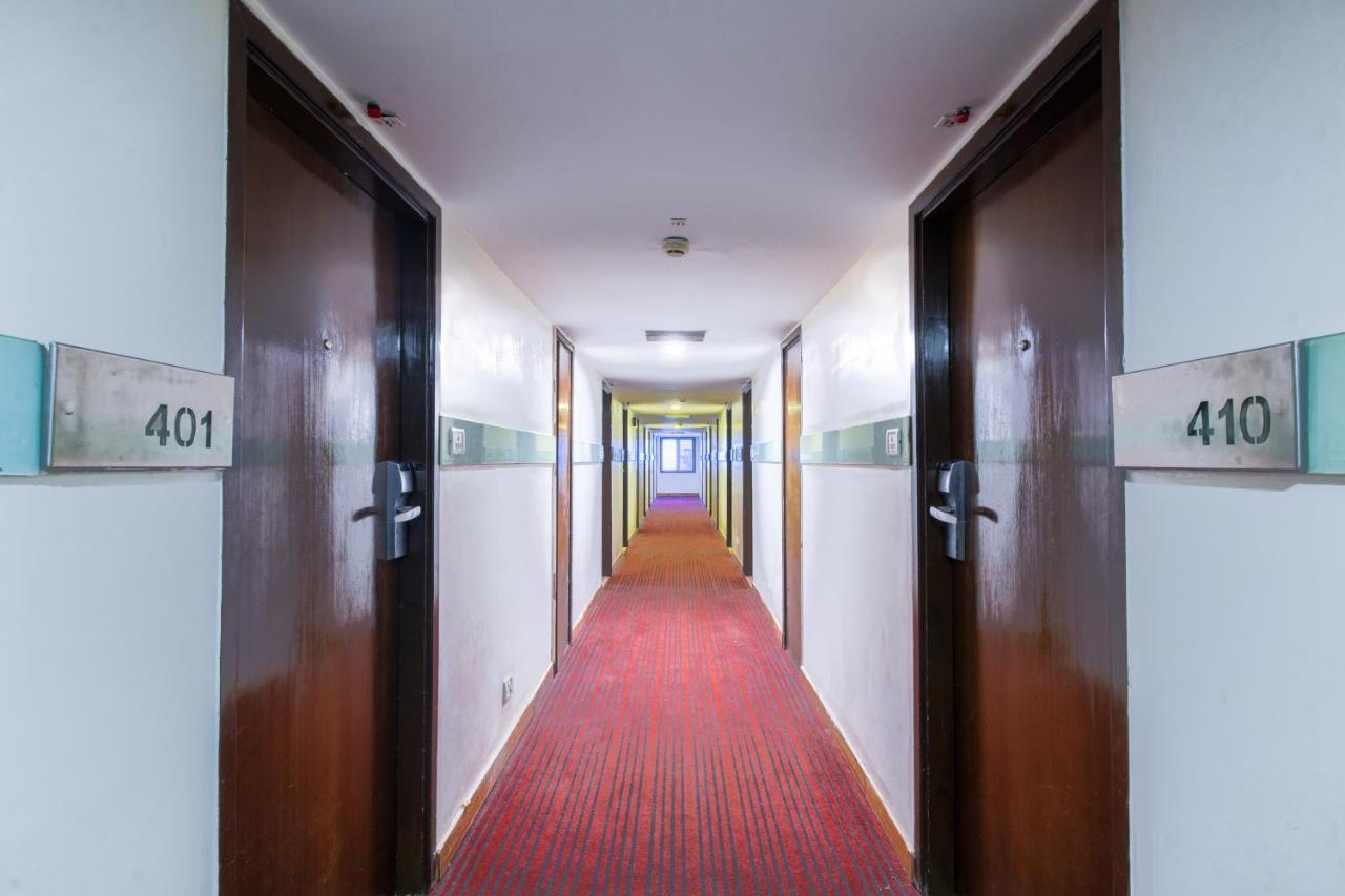 Gis Select Banjara Hill Hotel Hyderabad Bagian luar foto