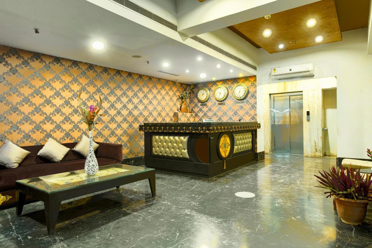 Gis Select Banjara Hill Hotel Hyderabad Bagian luar foto
