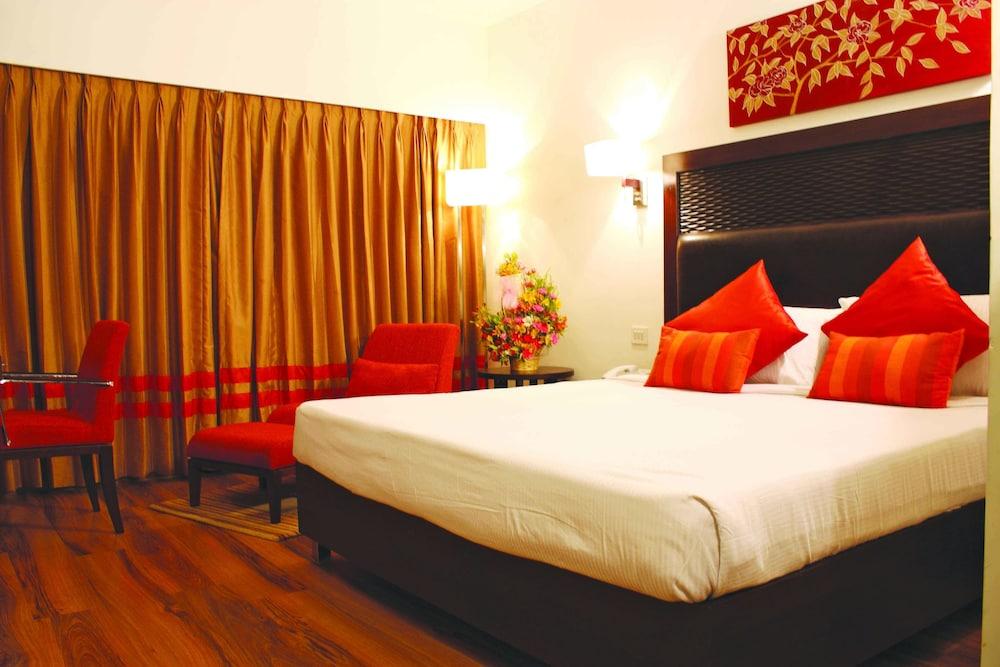 Gis Select Banjara Hill Hotel Hyderabad Bagian luar foto